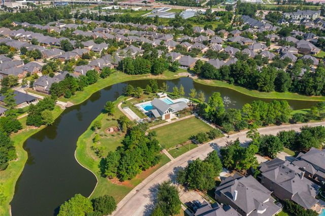 8186 Laughing Falcon Trail, Conroe, TX 77385