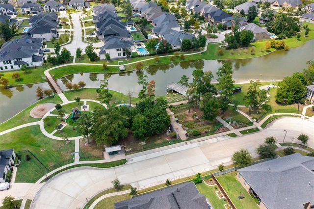 8186 Laughing Falcon Trail, Conroe, TX 77385