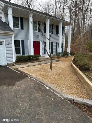 6099 RIVER FOREST DR, Manassas, VA 20112