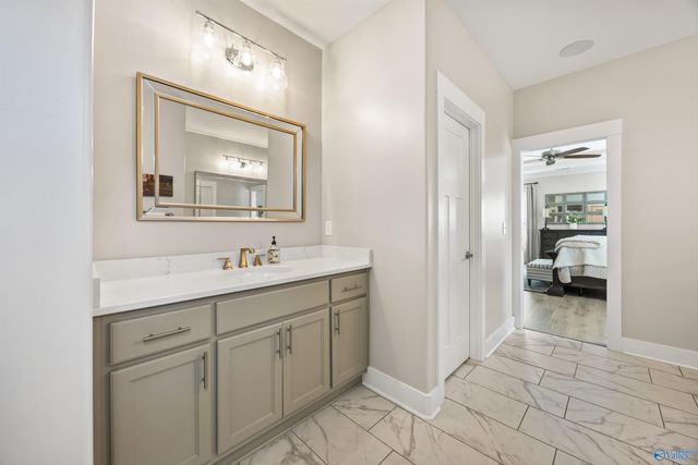 8300 Riley Ridge Way SE, Owens Cross Roads, AL 35763