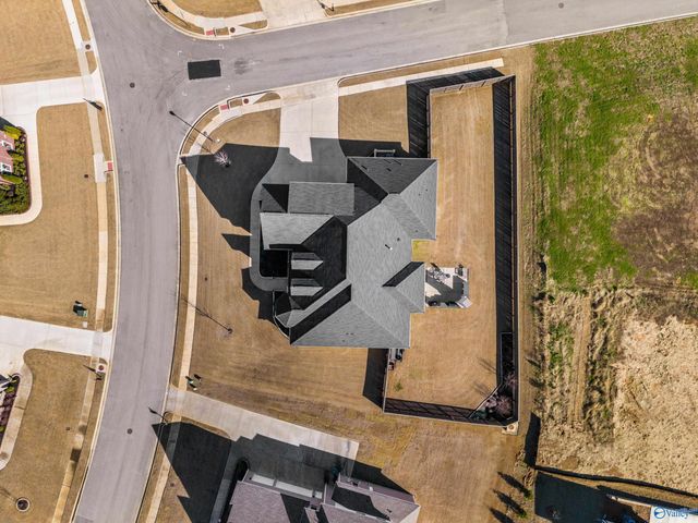 8300 Riley Ridge Way SE, Owens Cross Roads, AL 35763