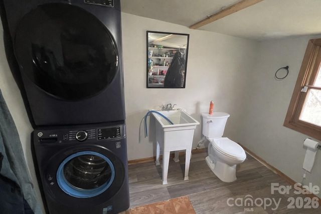 365 Hillbilly Lane, Mill Spring, NC 28756