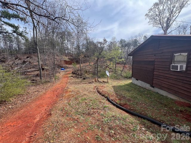 365 Hillbilly Lane, Mill Spring, NC 28756