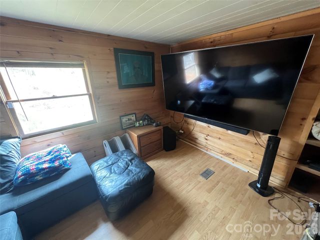 365 Hillbilly Lane, Mill Spring, NC 28756