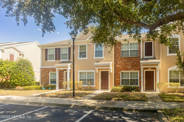 8087 SUMMERSIDE Circle, Jacksonville, FL 32256