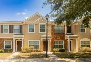 8087 SUMMERSIDE Circle, Jacksonville, FL 32256