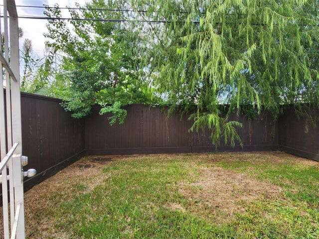 2202 Lynnfield Street B, Houston, TX 77093