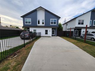 2202 Lynnfield Street B, Houston, TX 77093