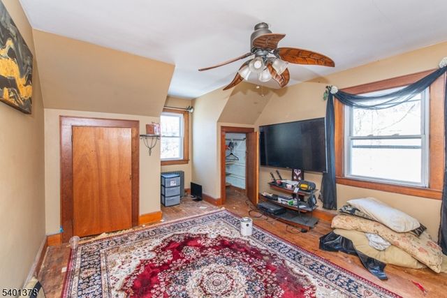 53 Brooklyn Rd, Stanhope Boro, NJ 07874