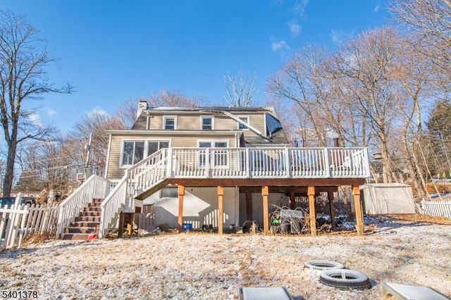 53 Brooklyn Rd, Stanhope Boro, NJ 07874