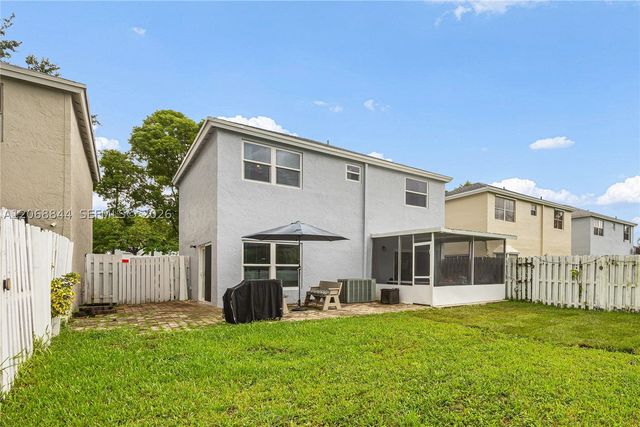 7216 SW 44th Ct, Davie, FL 33314
