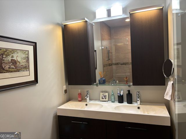 702 Las Brasis Court, Peachtree City, GA 30269