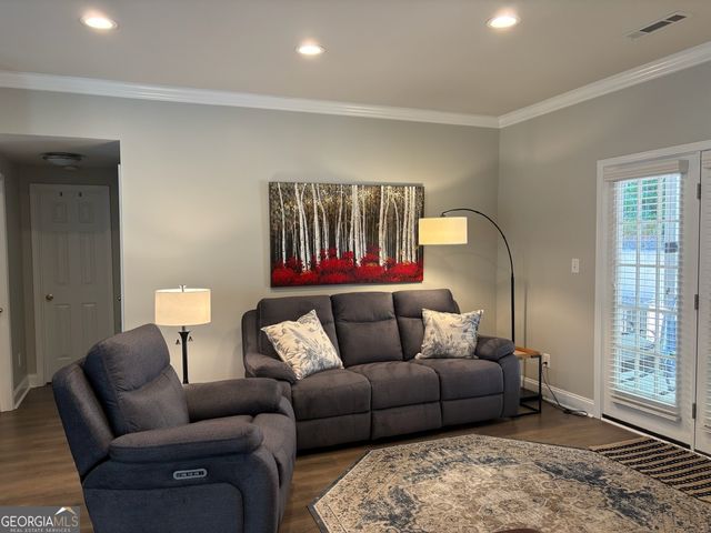 702 Las Brasis Court, Peachtree City, GA 30269