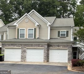 702 Las Brasis Court, Peachtree City, GA 30269