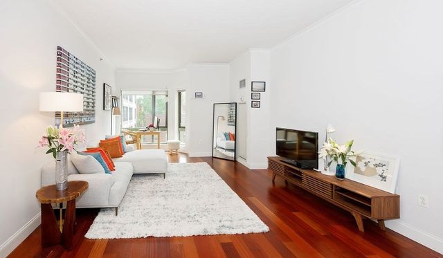 20 Second 324, Cambridge, MA 02141
