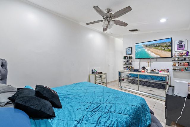 8193 Pelican Harbour Drive, Lake Worth, FL 33467