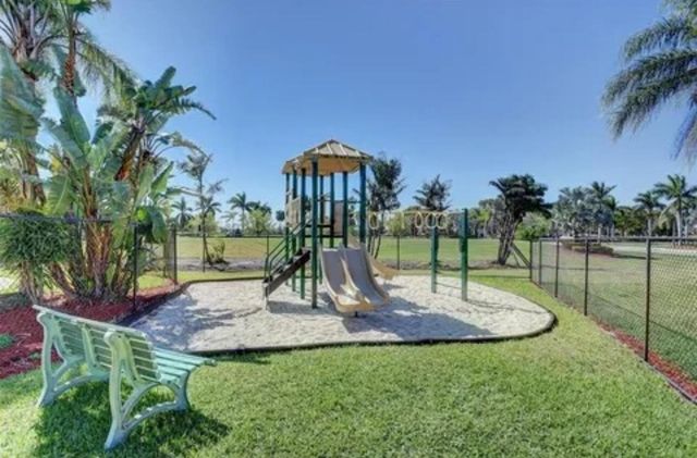 8193 Pelican Harbour Drive, Lake Worth, FL 33467