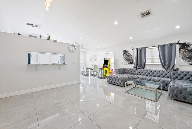 8193 Pelican Harbour Drive, Lake Worth, FL 33467