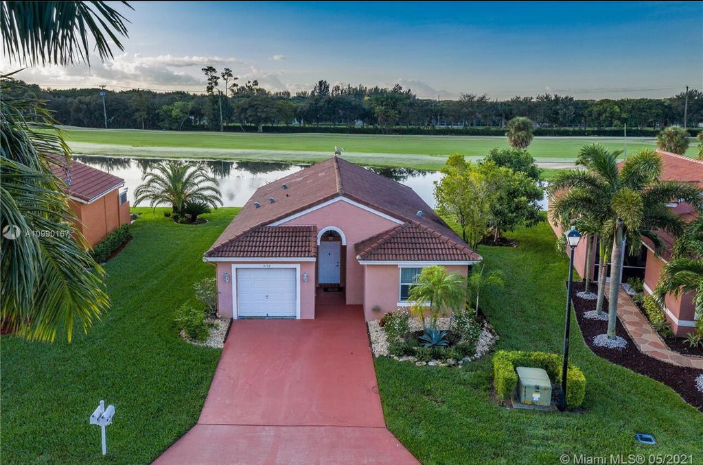 8193 Pelican Harbour Drive, Lake Worth, FL 33467