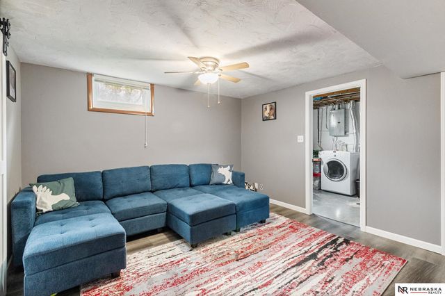 3403 S 49th Avenue, Omaha, NE 68106
