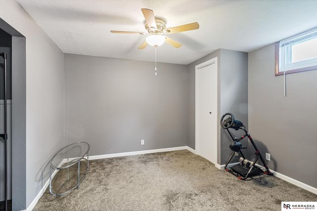 3403 S 49th Avenue, Omaha, NE 68106