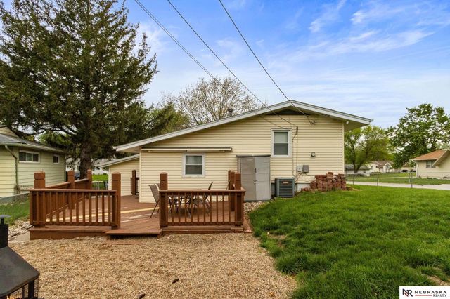 3403 S 49th Avenue, Omaha, NE 68106