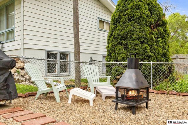 3403 S 49th Avenue, Omaha, NE 68106