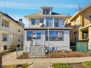 768 E 25th ST, Paterson City, NJ 07504