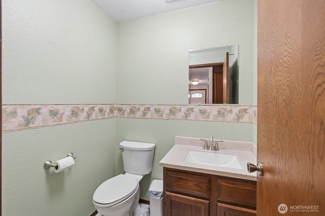 6608 Sierra Court SE, Lacey, WA 98503