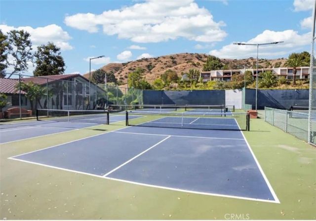 8008 Via Verona, Burbank, CA 91504