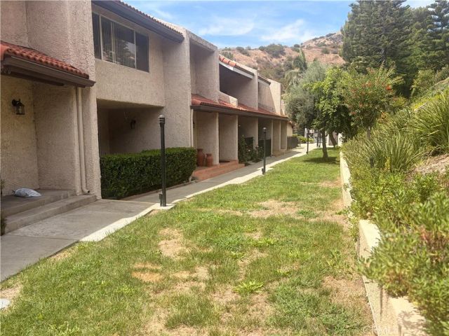 8008 Via Verona, Burbank, CA 91504