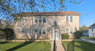 607 Walnut Street 4, Lemont, IL 60439