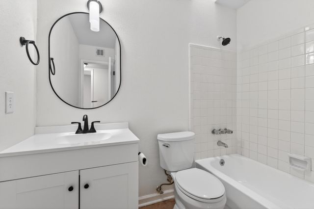 820 Laurel Drive, Fort Walton Beach, FL 32547