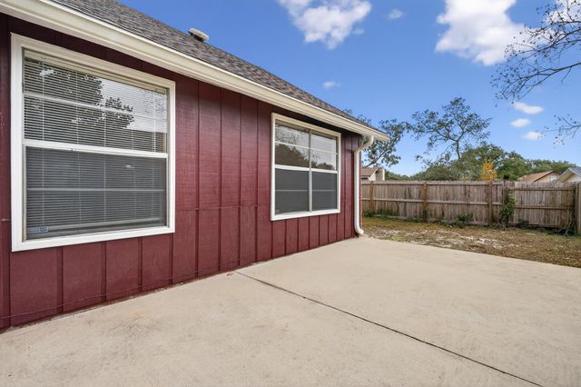 820 Laurel Drive, Fort Walton Beach, FL 32547