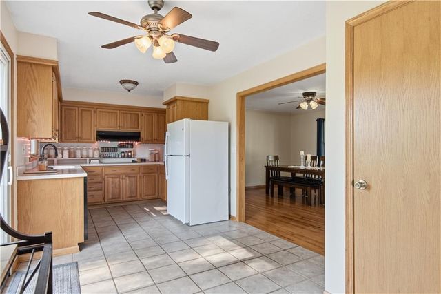 215 N Maple Street, Gardner, KS 66030