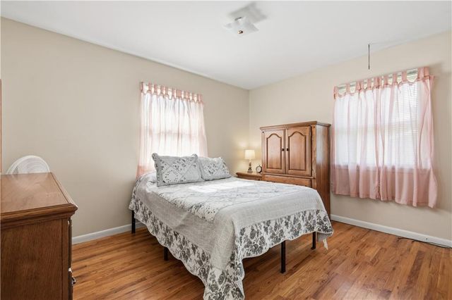215 N Maple Street, Gardner, KS 66030