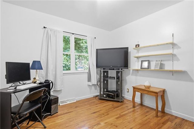 215 N Maple Street, Gardner, KS 66030