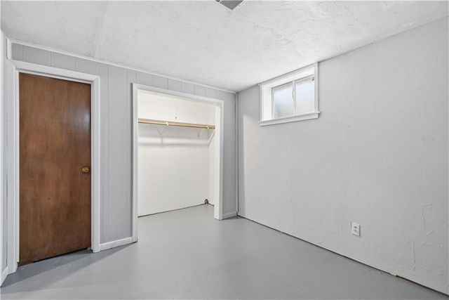 215 N Maple Street, Gardner, KS 66030