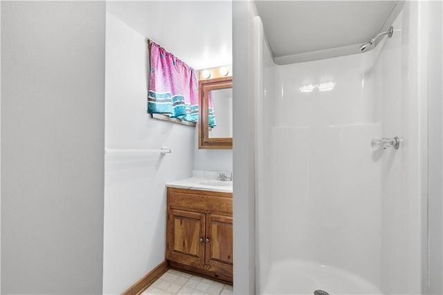 215 N Maple Street, Gardner, KS 66030