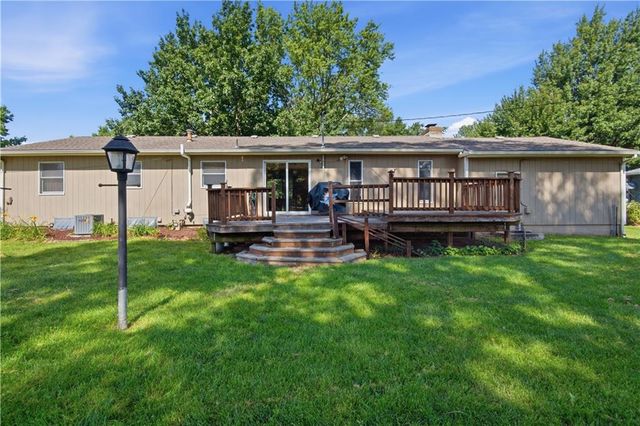 215 N Maple Street, Gardner, KS 66030