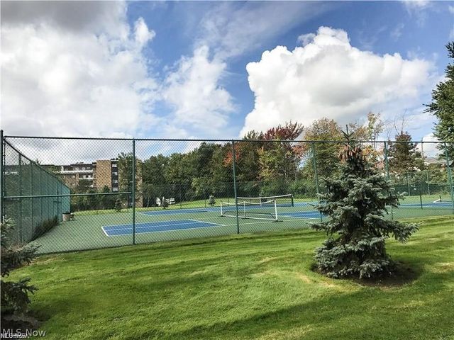 2202 Acacia Park Drive 2612, Lyndhurst, OH 44124