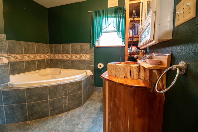 5562 Cedar Creek Drive, Kemp, TX 75143