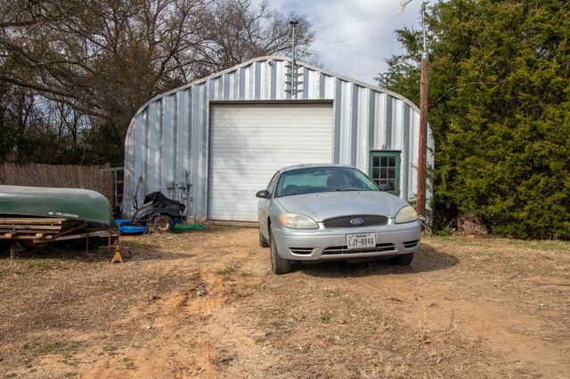 5562 Cedar Creek Drive, Kemp, TX 75143