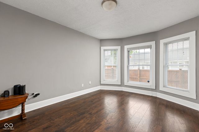 903 Eastern Avenue, Indianapolis, IN 46201