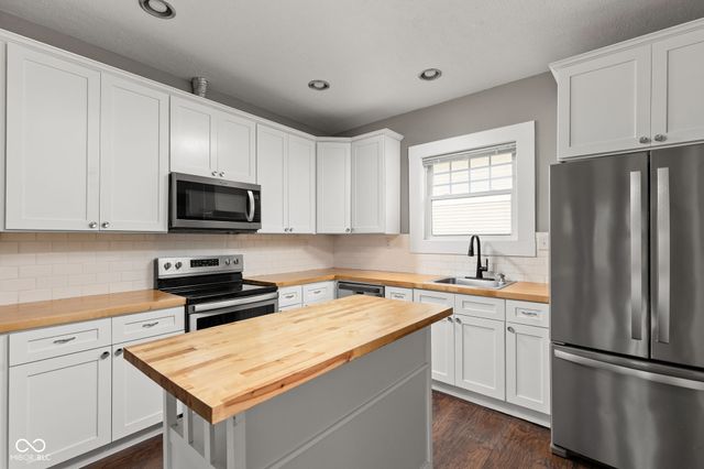 903 Eastern Avenue, Indianapolis, IN 46201