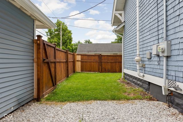 903 Eastern Avenue, Indianapolis, IN 46201