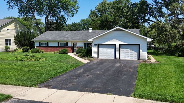 325 E Hawthorne Boulevard, Wheaton, IL 60187