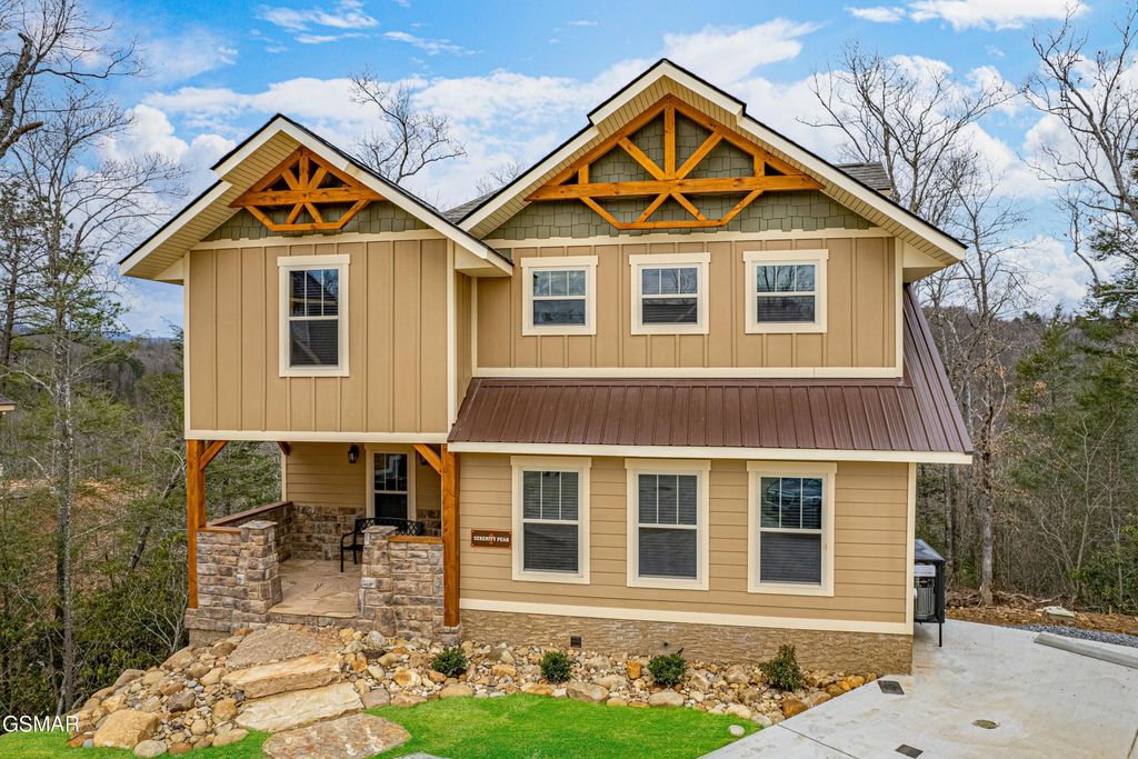 1019 Potters Way, Gatlinburg, TN 37738