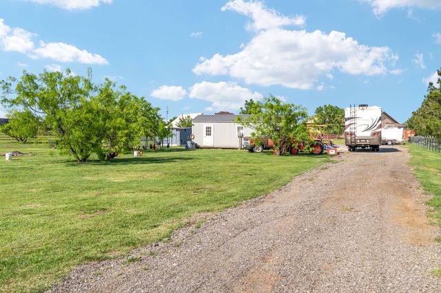 10832 Ridge Country Road, Haslet, TX 76052