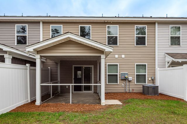 715 Hilchot Drive, Moncks Corner, SC 29461